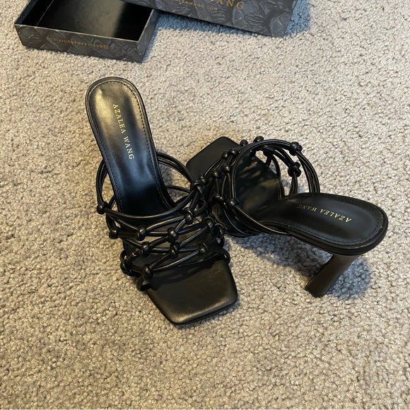 NWT Square Toe Heels in 7.5 - Picture 3 of 10